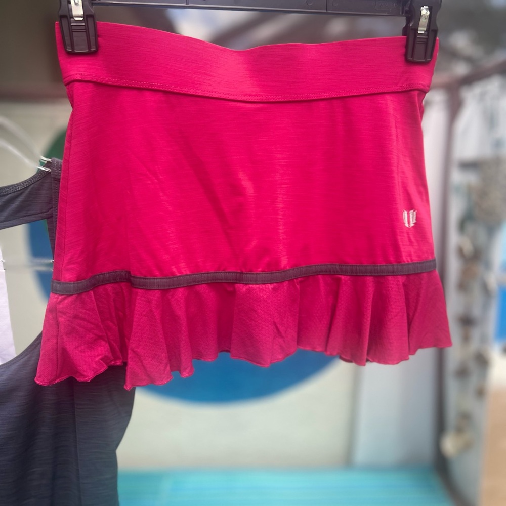 ELEVEN By Venus Williams Raspberry & Gray Skort White & Grey Top Both Small